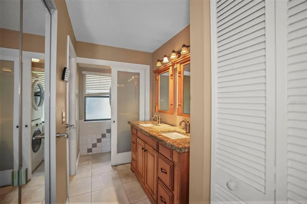 1668 Hamilton Court Dunedin FL 34698