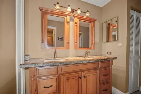 1668 Hamilton Court Dunedin FL 34698