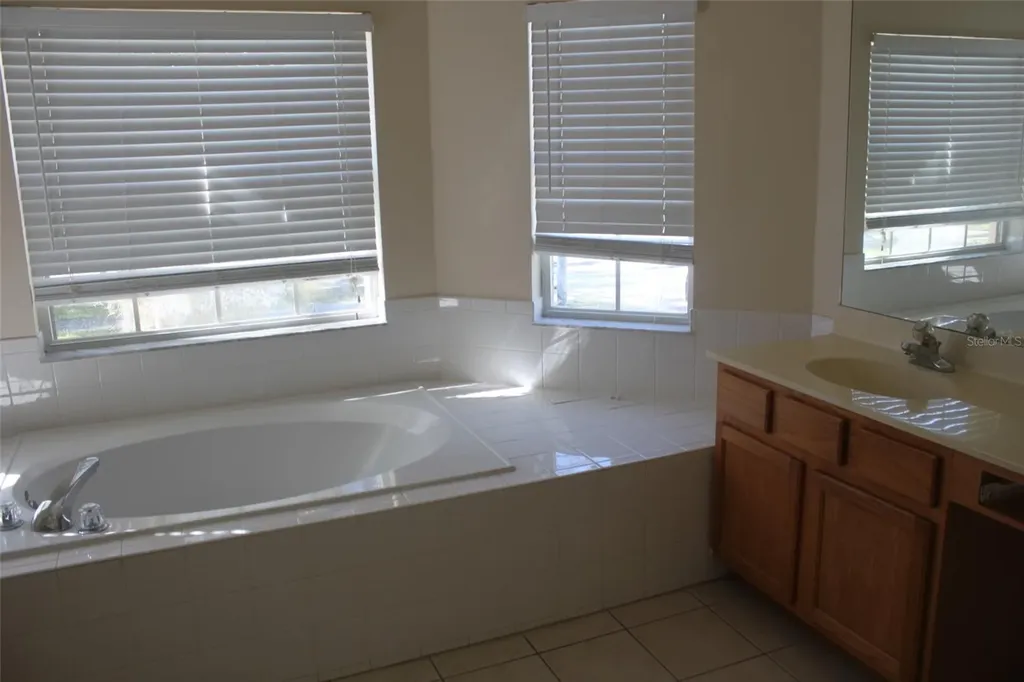 4352 Fox Glen Loop Kissimmee FL 34746