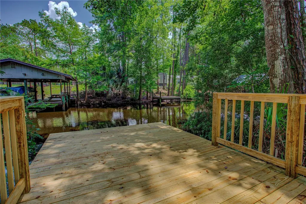 118 Waterway Drive Satsuma FL 32189