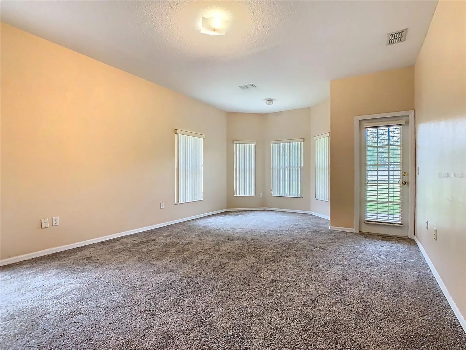 1861 Windward Oaks Court Kissimmee FL 34746