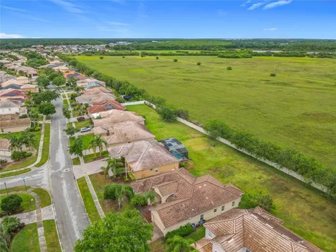 1861 Windward Oaks Court Kissimmee FL 34746