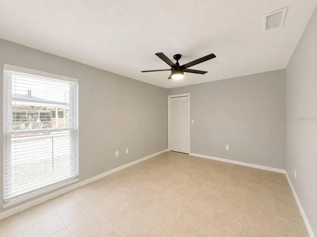 4901 Lansing St NE St Petersburg FL 33703