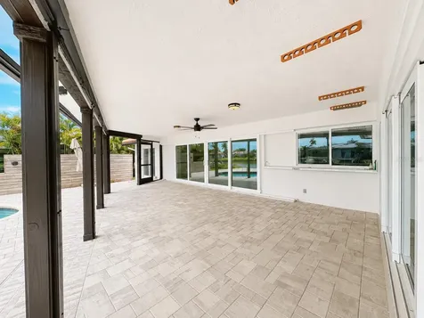 4901 Lansing St NE St Petersburg FL 33703