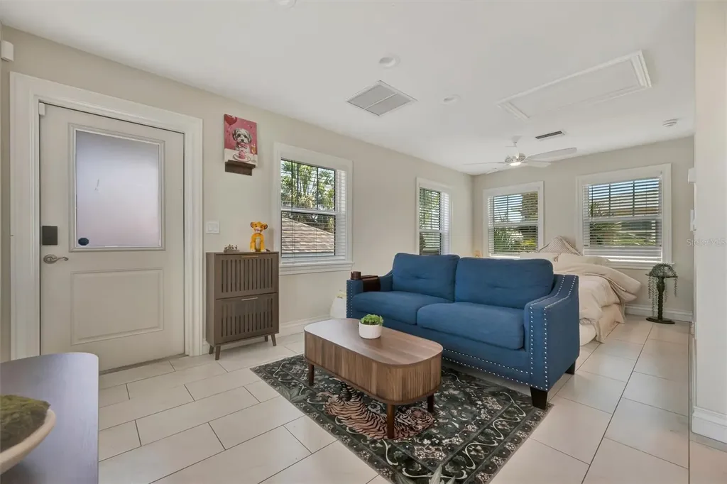 2517 4th Avenue S St Petersburg FL 33712