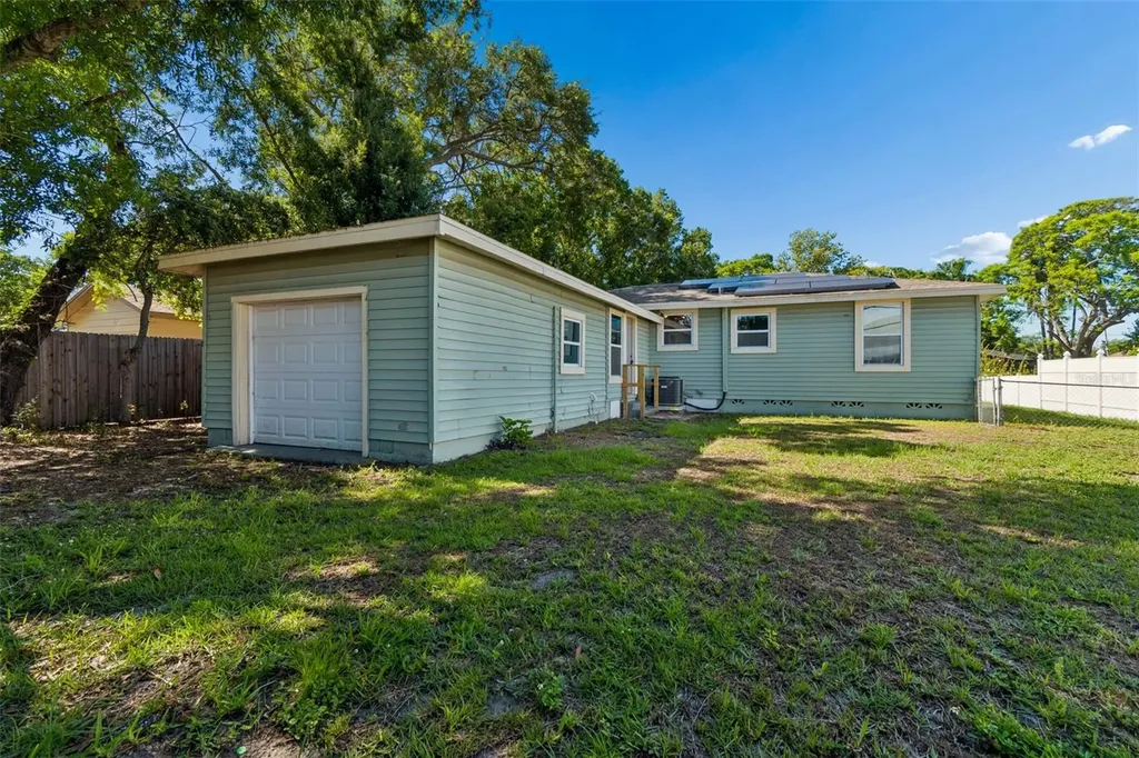 4135 Fairfield Avenue S St Petersburg FL 33711
