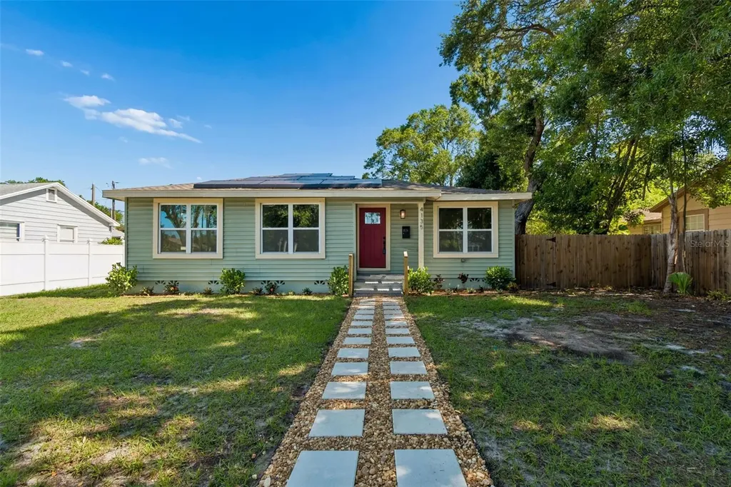 4135 Fairfield Avenue S St Petersburg FL 33711