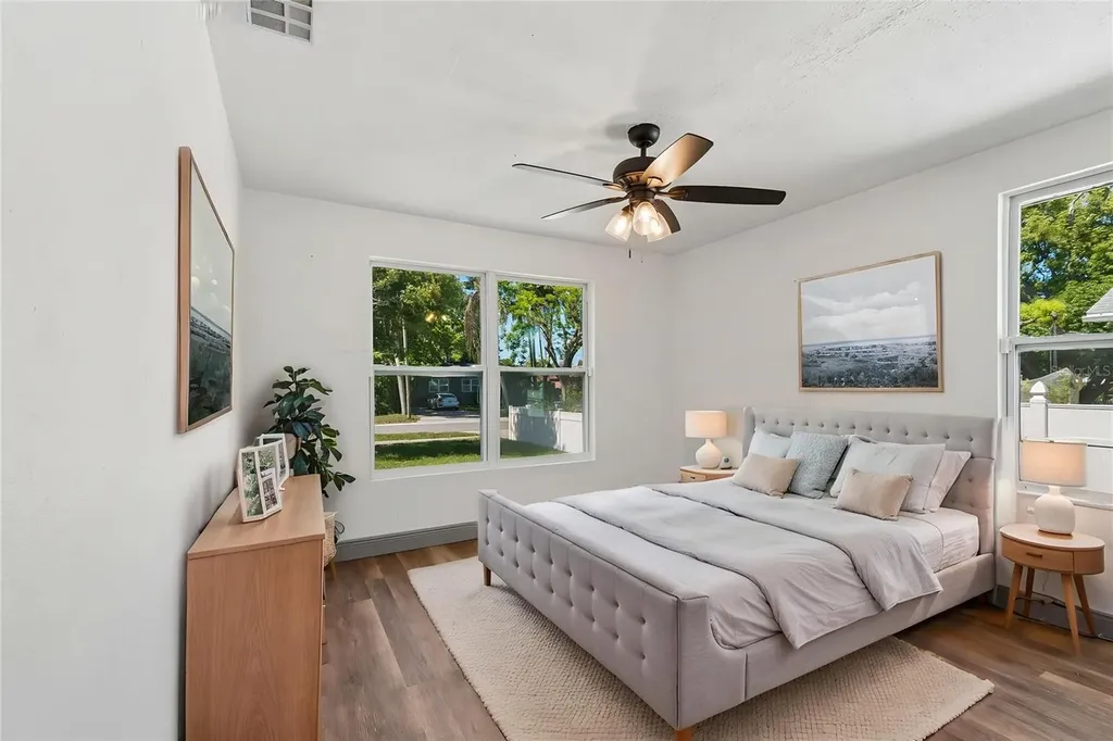4135 Fairfield Avenue S St Petersburg FL 33711