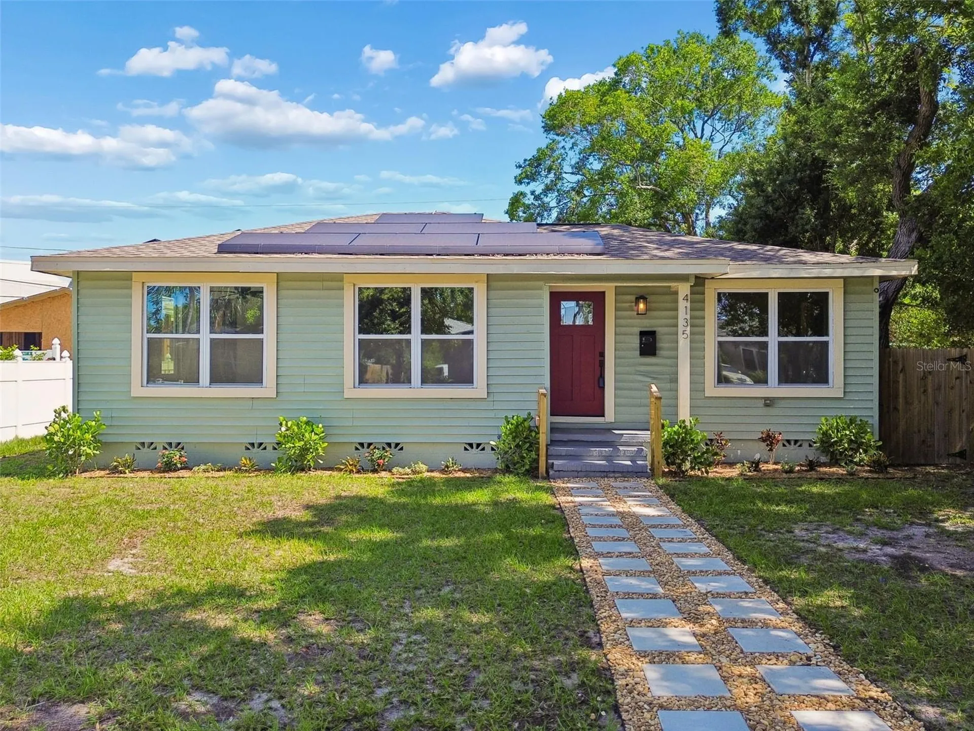 4135 Fairfield Avenue S St Petersburg FL 33711