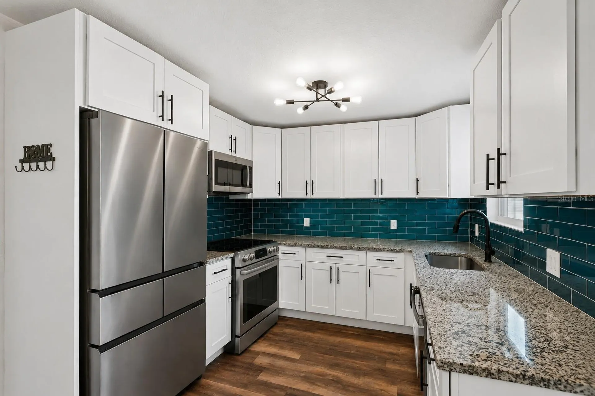 4135 Fairfield Avenue S St Petersburg FL 33711