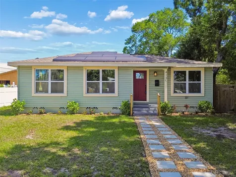 4135 Fairfield Avenue S St Petersburg FL 33711