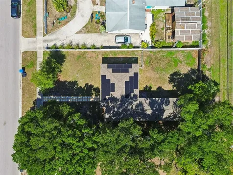 4135 Fairfield Avenue S St Petersburg FL 33711