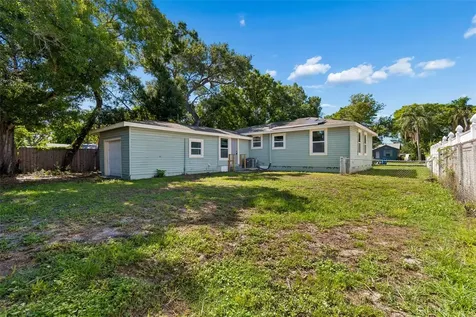 4135 Fairfield Avenue S St Petersburg FL 33711