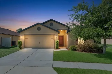 1884 Piedmont Court Mascotte FL 34753