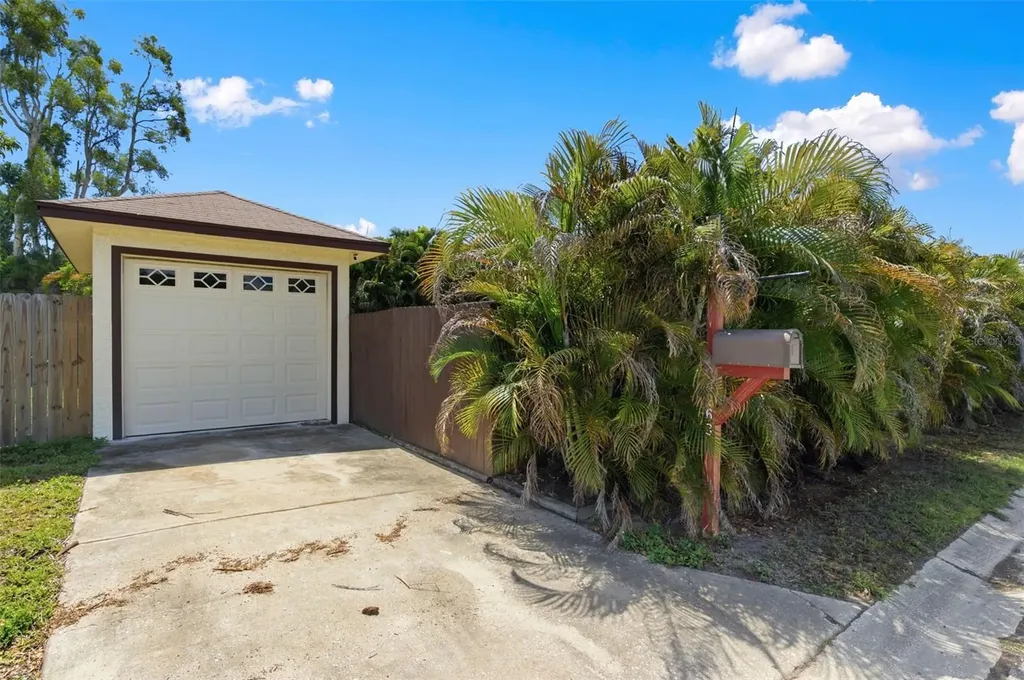 4263 5th Avenue N St Petersburg FL 33713