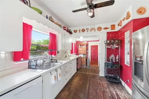 4263 5th Avenue N St Petersburg FL 33713