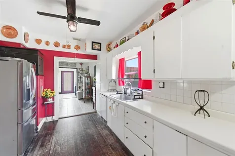 4263 5th Avenue N St Petersburg FL 33713