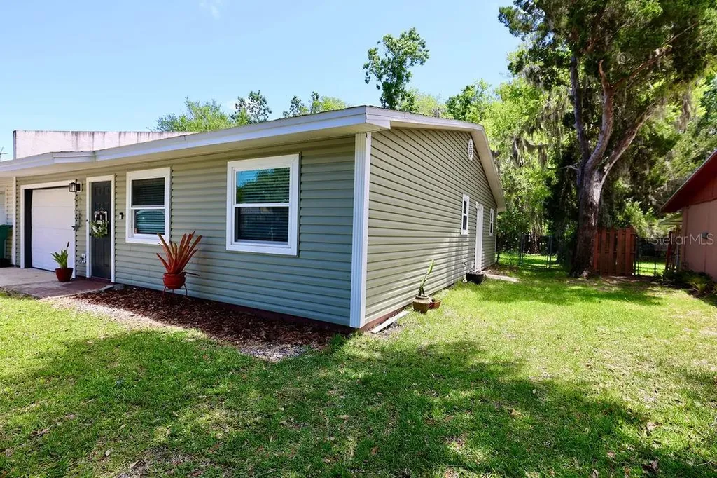 915 Royal Oak Court Holly Hill FL 32117