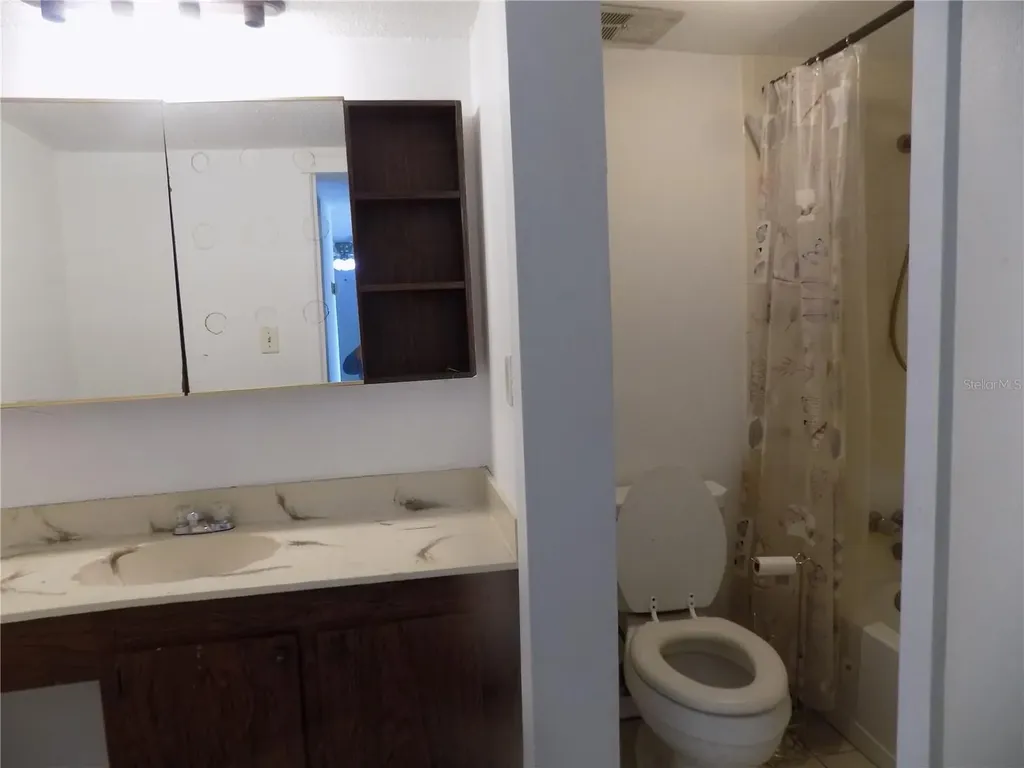 2811 SW Archer Road Gainesville FL 32608