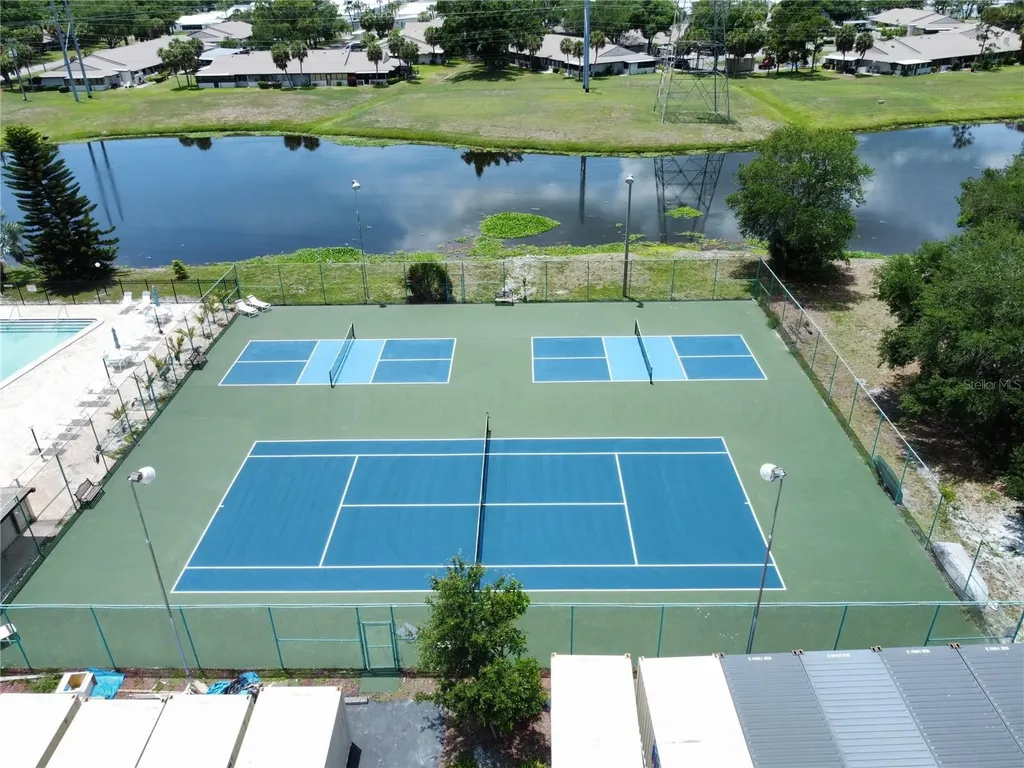 1513 16th Circle SE Largo FL 33771