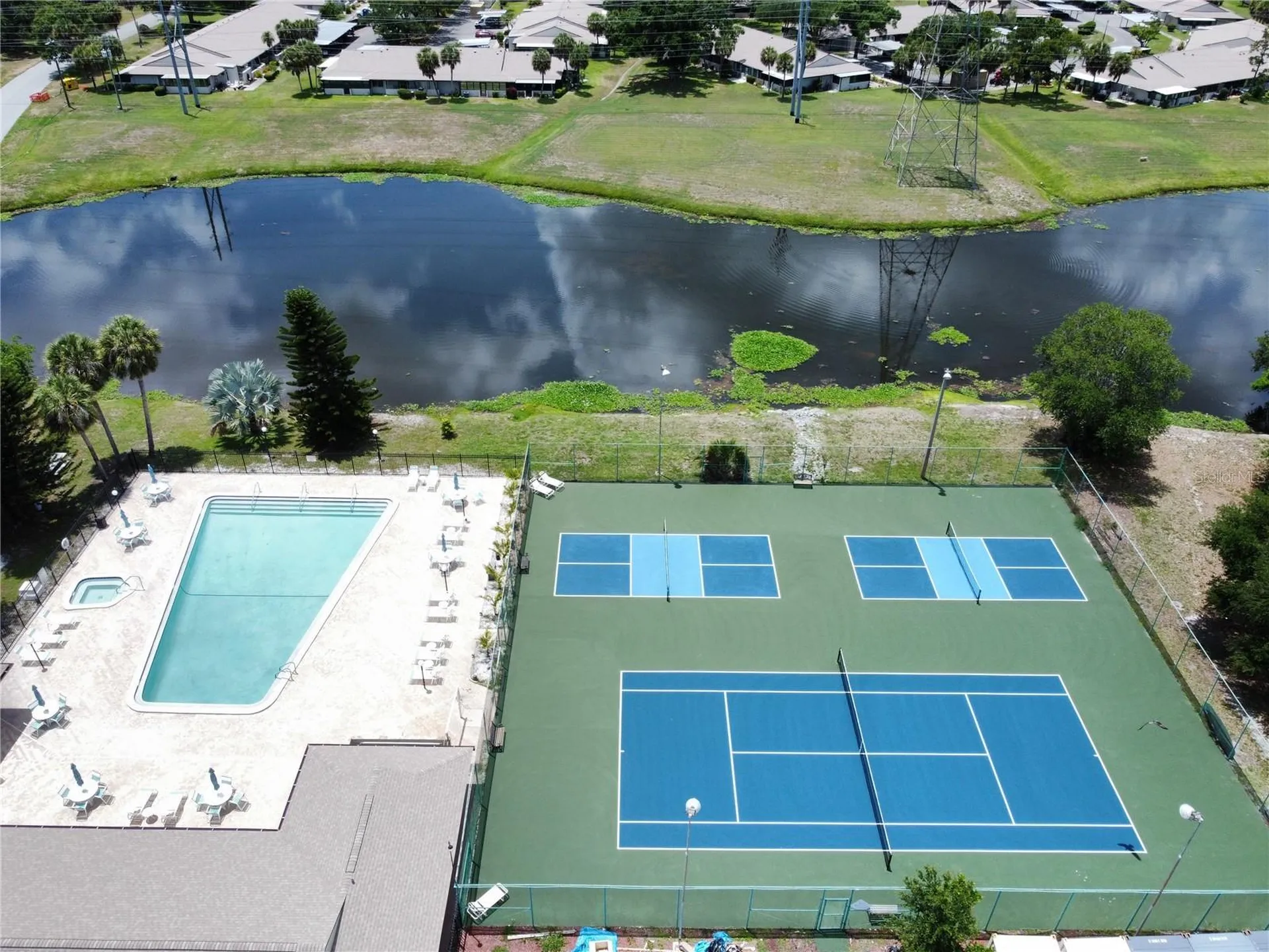 1513 16th Circle SE Largo FL 33771