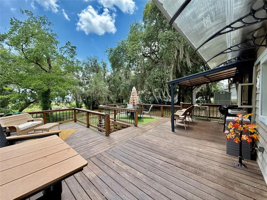 208 Ashley Street Hawthorne FL 32640
