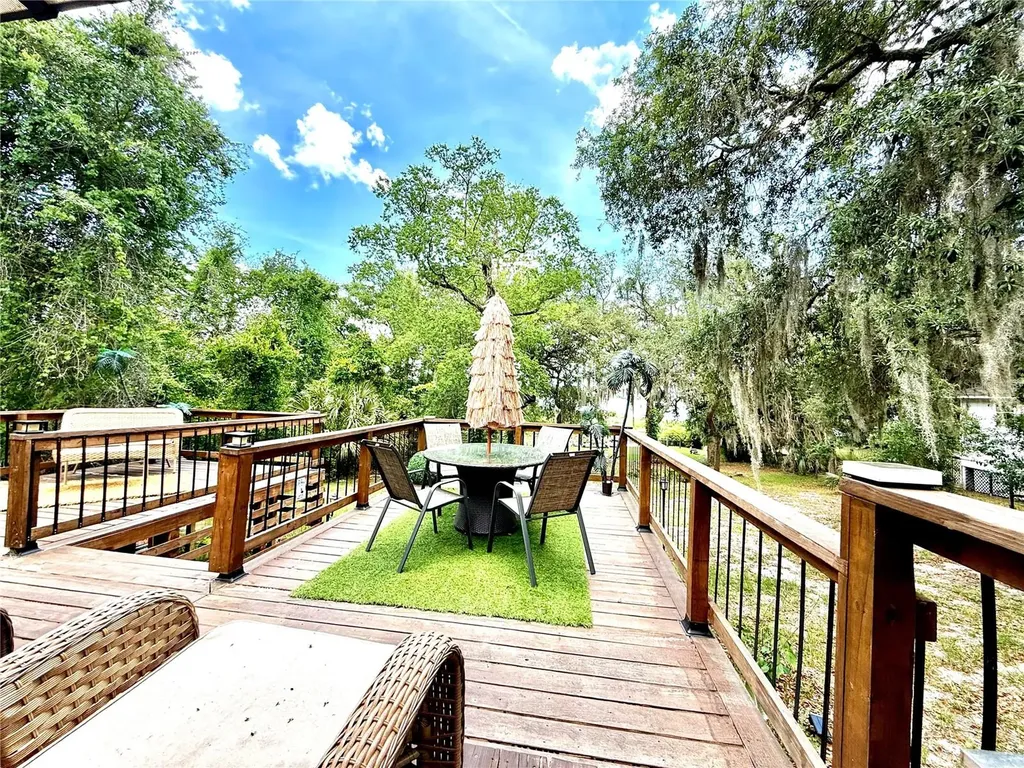 208 Ashley Street Hawthorne FL 32640