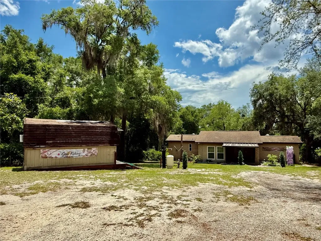 208 Ashley Street Hawthorne FL 32640