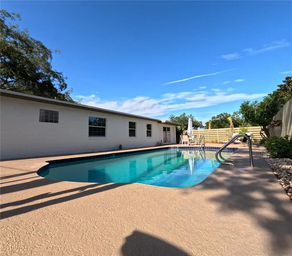 802 Underoak Drive Altamonte Springs FL 32701