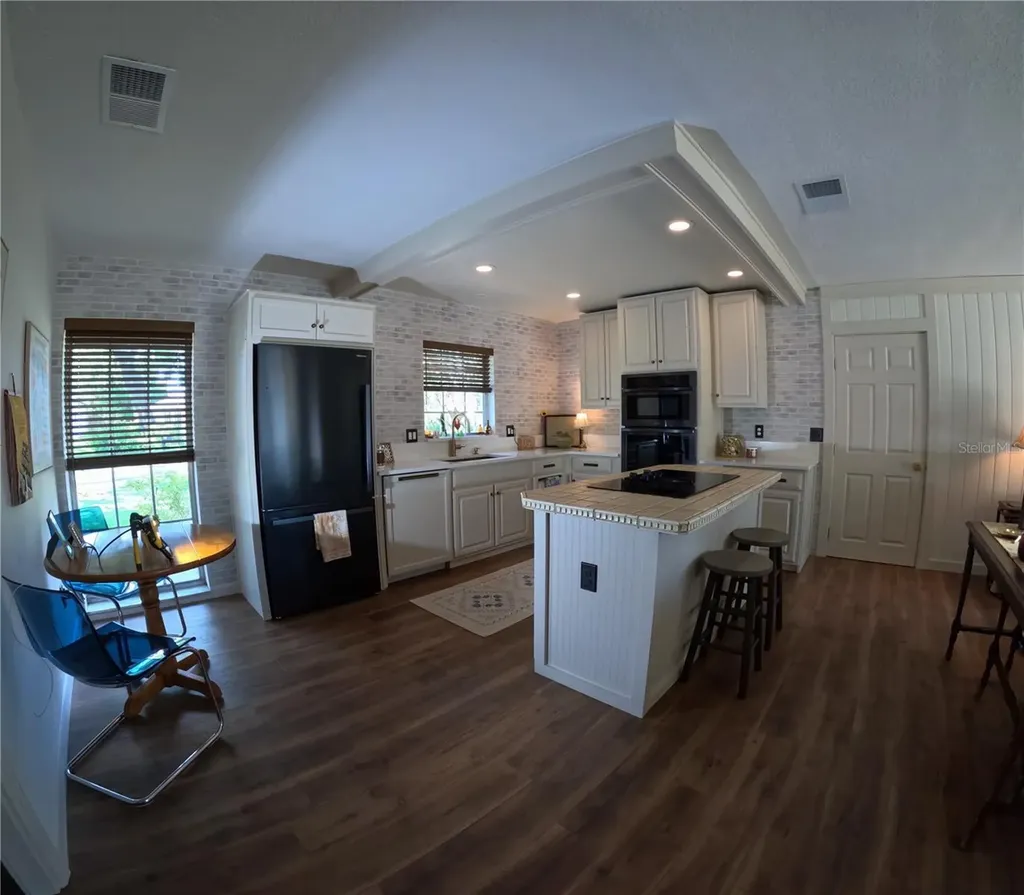 802 Underoak Drive Altamonte Springs FL 32701