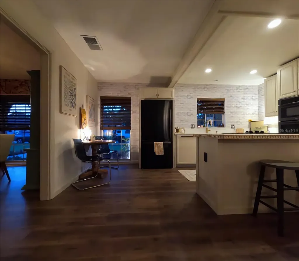 802 Underoak Drive Altamonte Springs FL 32701