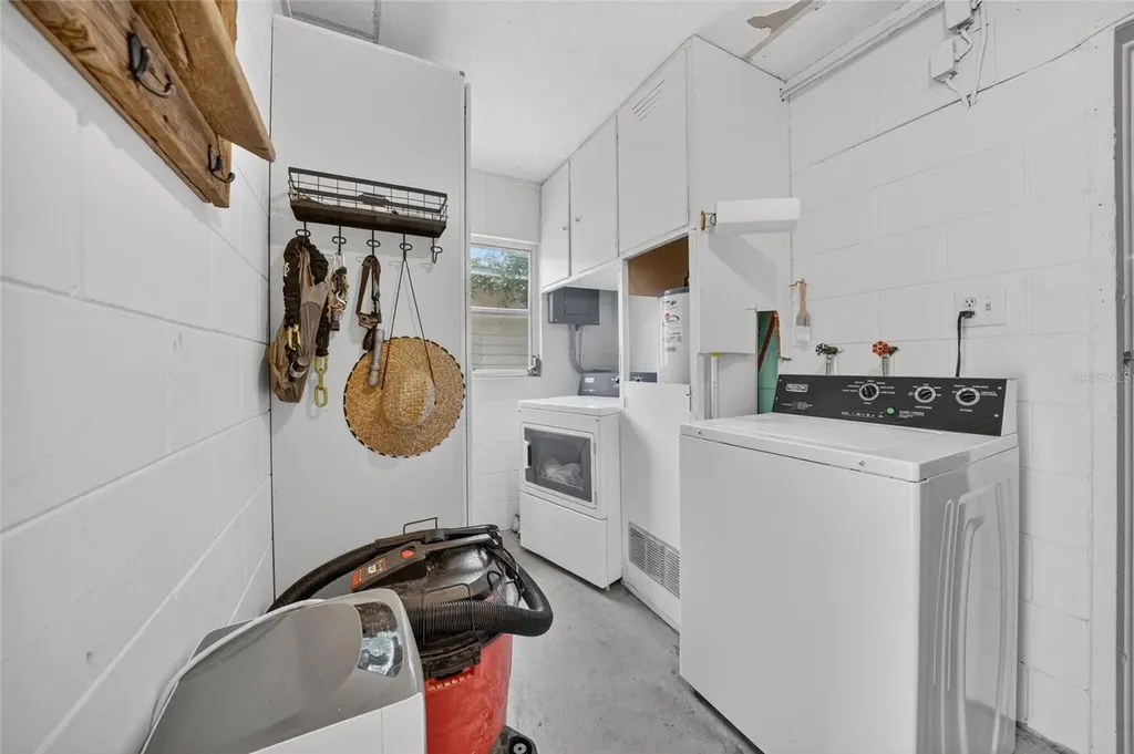 529 E Gottsche Avenue Eustis FL 32726