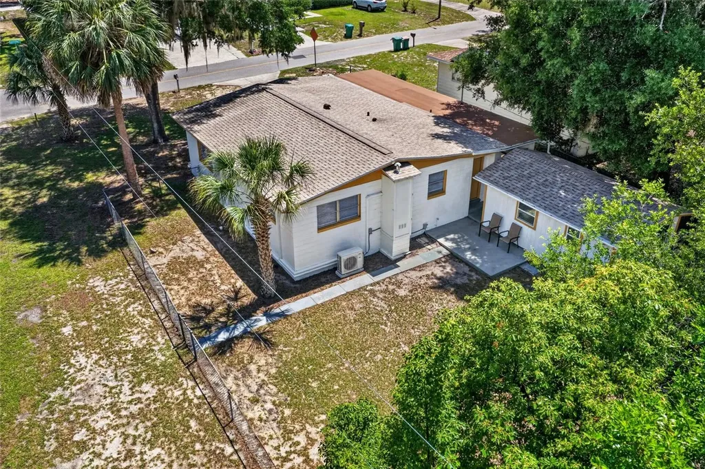 529 E Gottsche Avenue Eustis FL 32726