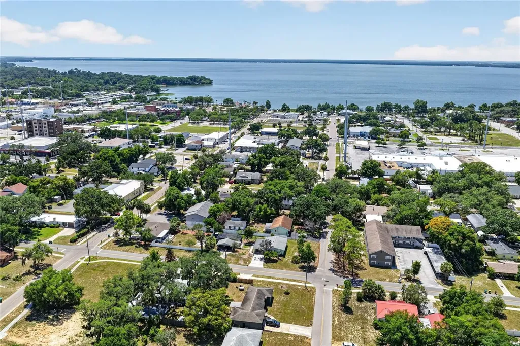 529 E Gottsche Avenue Eustis FL 32726
