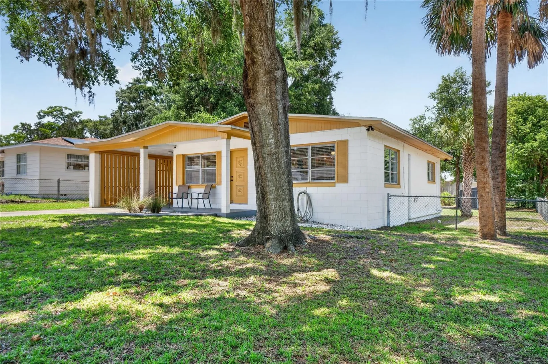 529 E Gottsche Avenue Eustis FL 32726