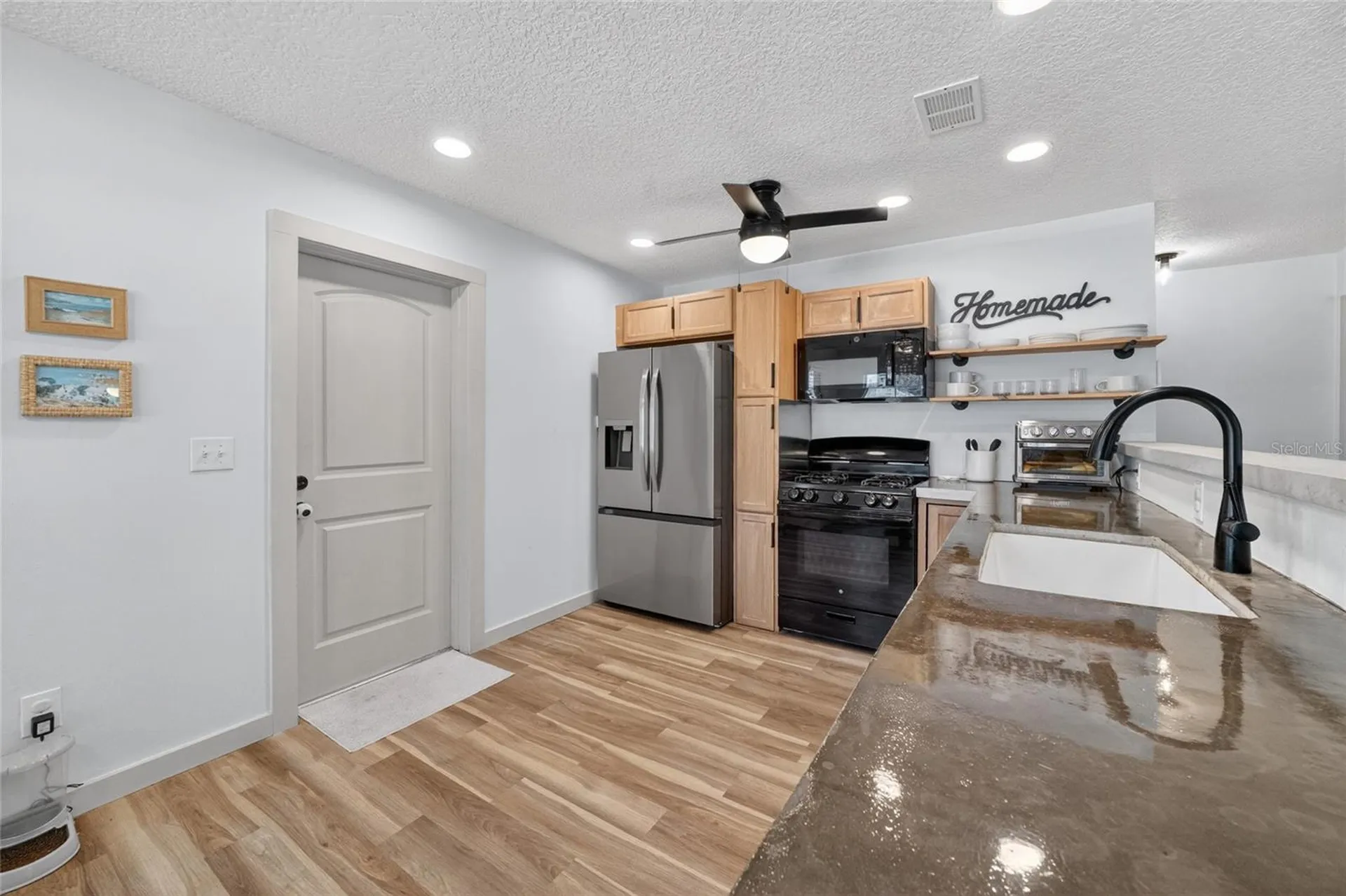 529 E Gottsche Avenue Eustis FL 32726