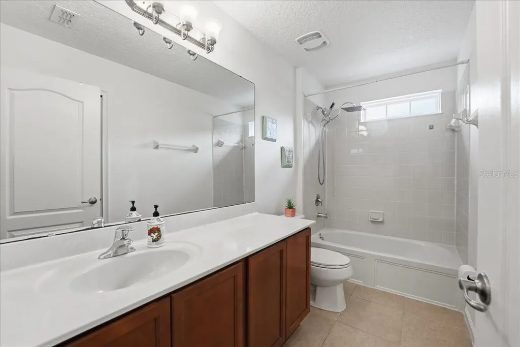 3216 Bayflower Avenue Harmony FL 34773
