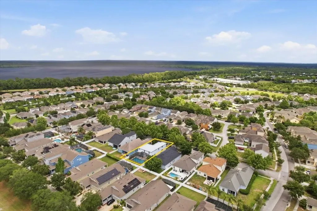 3216 Bayflower Avenue Harmony FL 34773