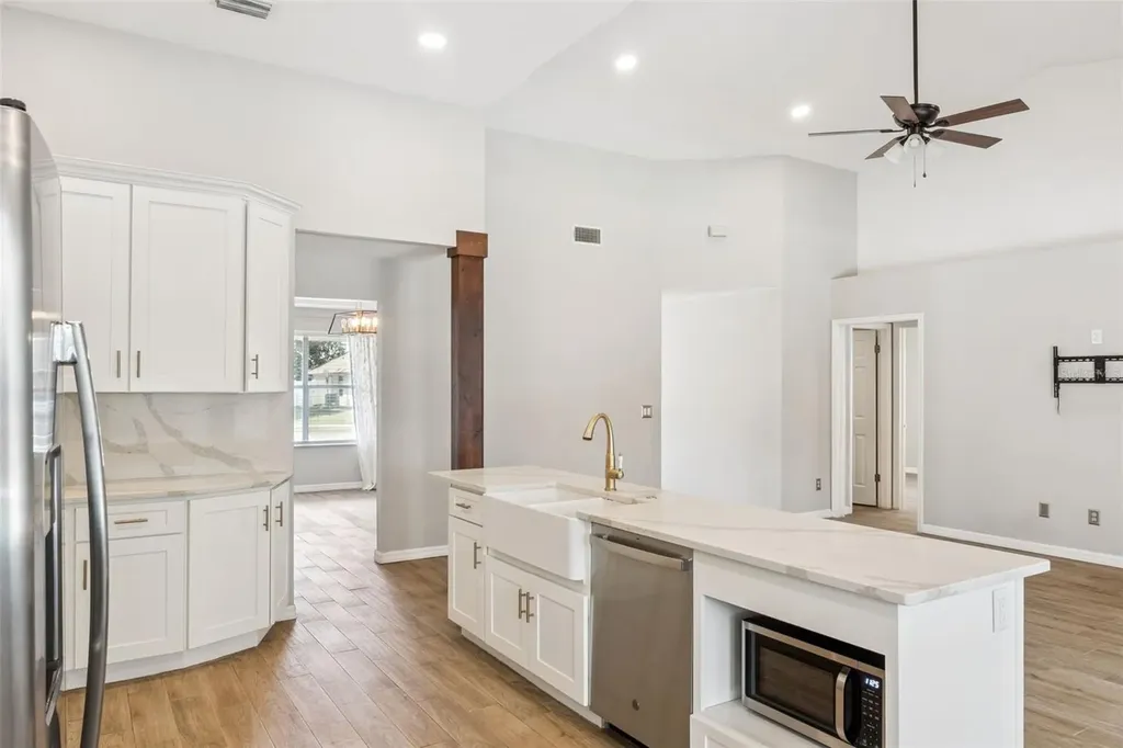 908 Sloewood Court Lake Mary FL 32746