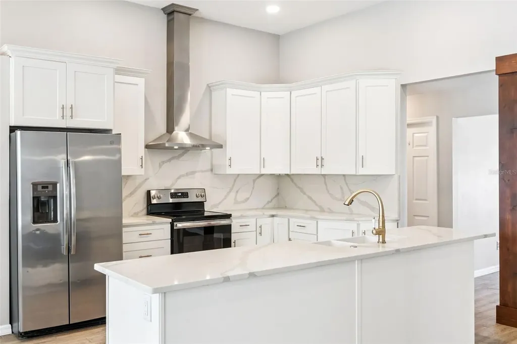 908 Sloewood Court Lake Mary FL 32746