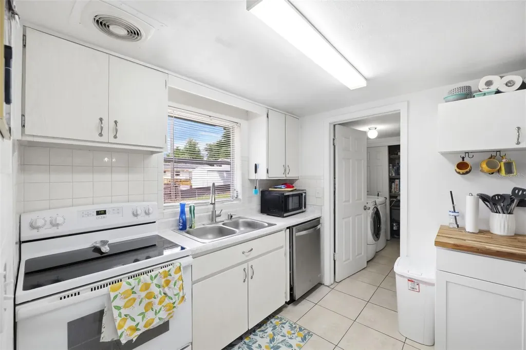 13 E Lemon Street Beverly Hills FL 34465