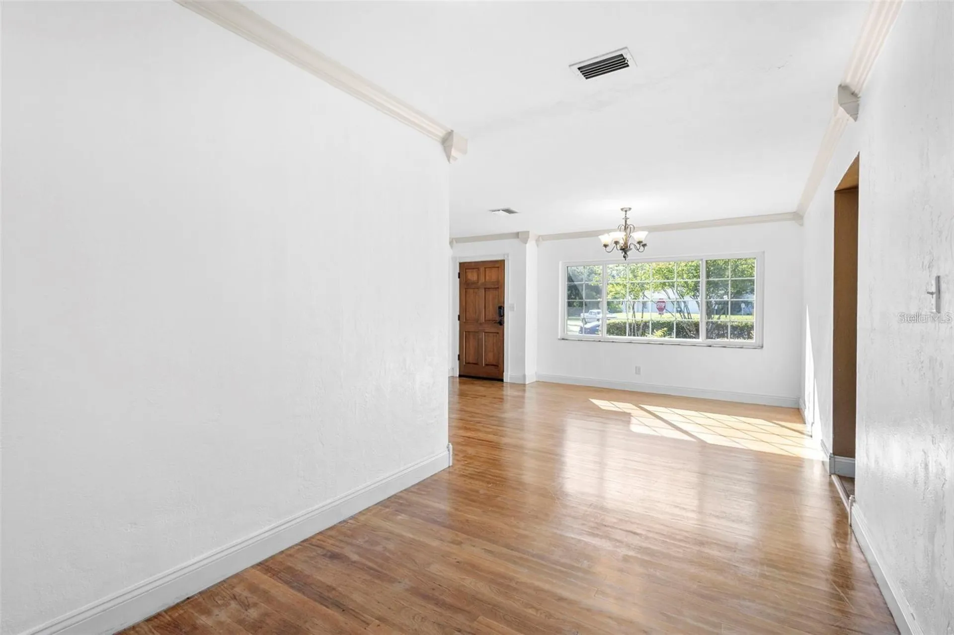 611 N Garfield Avenue Deland FL 32724