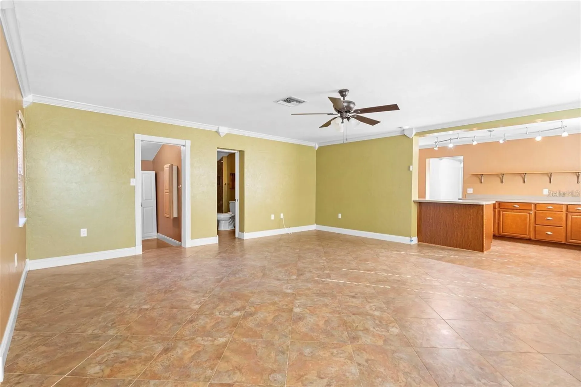 611 N Garfield Avenue Deland FL 32724