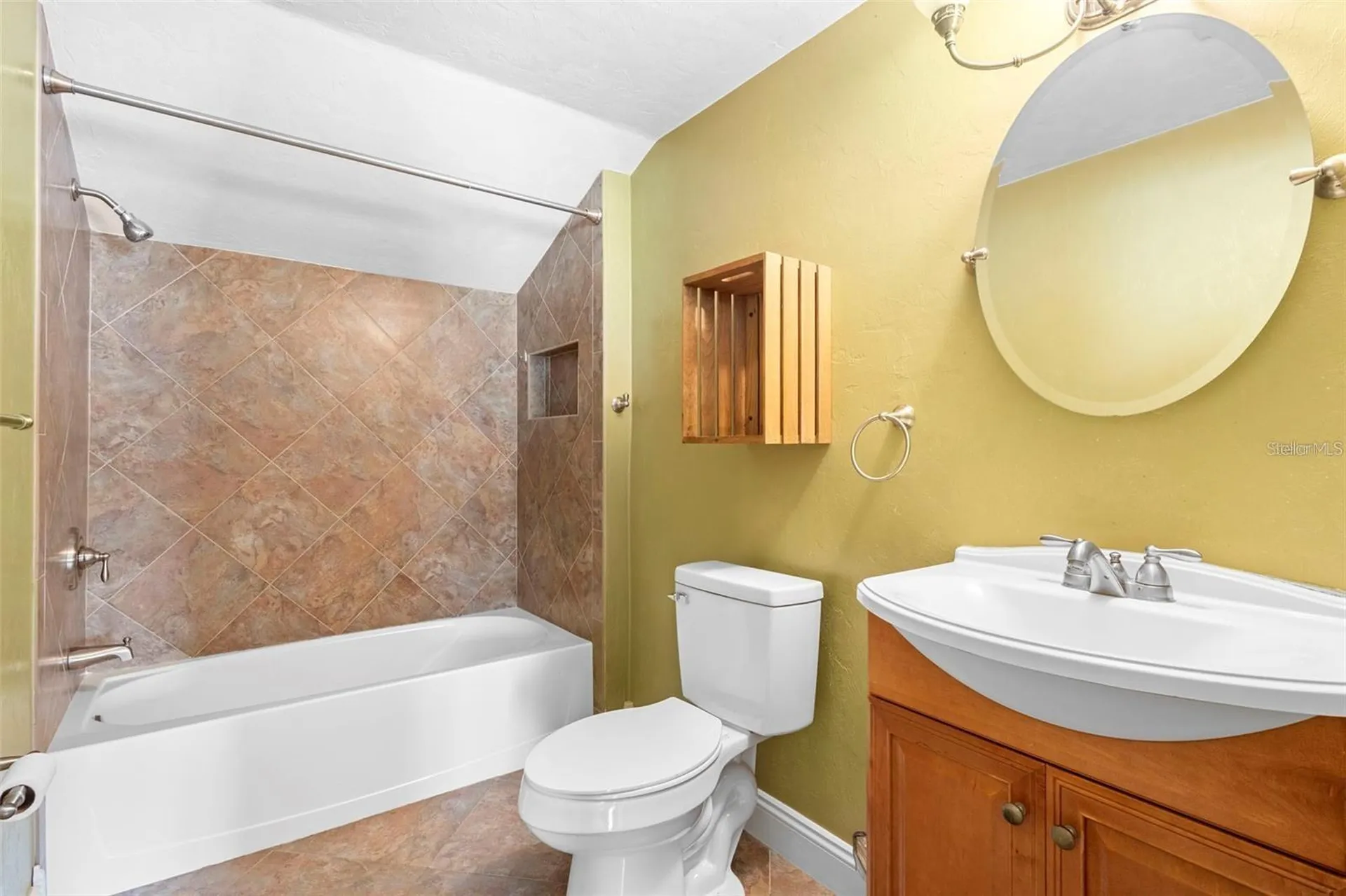 611 N Garfield Avenue Deland FL 32724