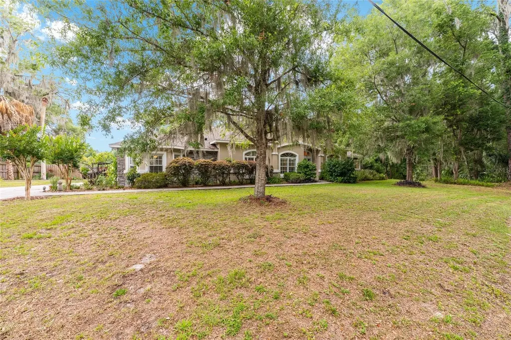 11470 Camp Drive Dunnellon FL 34432