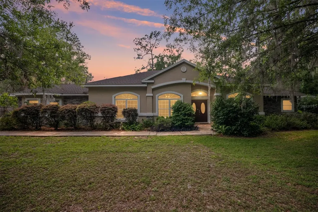 11470 Camp Drive Dunnellon FL 34432