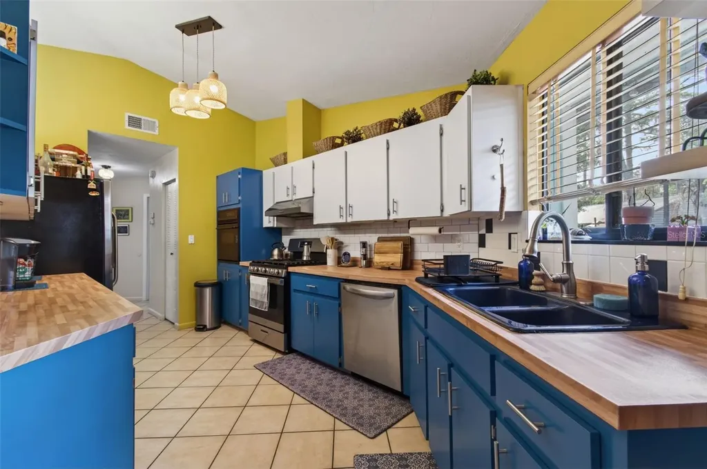 2518 NW 51st Place Gainesville FL 32605