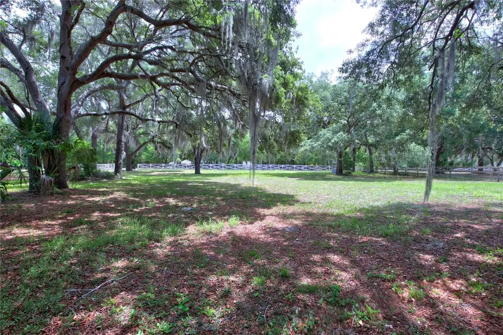 34847 County Road 439 Eustis FL 32736