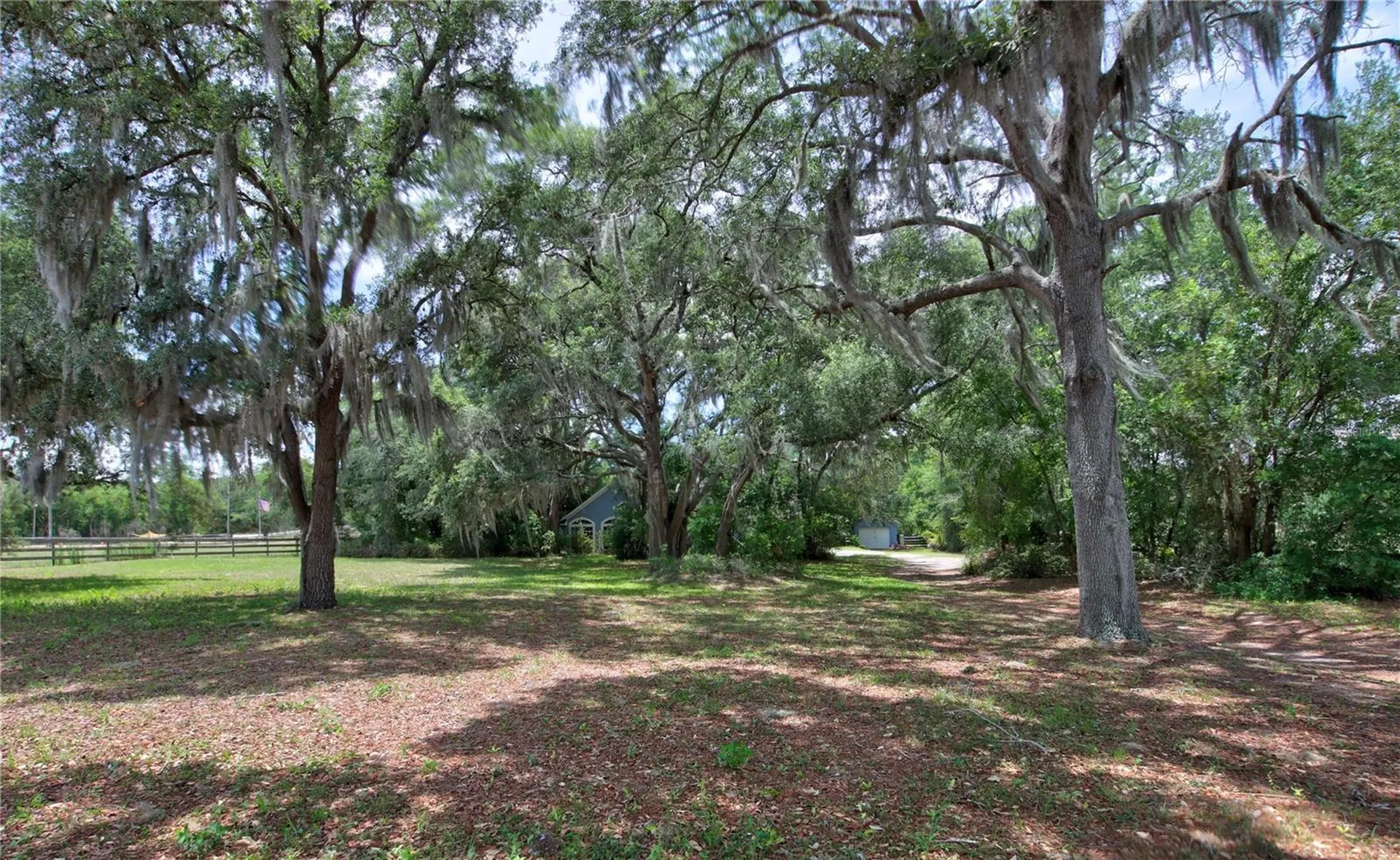 34847 County Road 439 Eustis FL 32736
