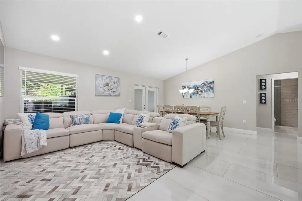 313 Foggy Creek Road Davenport FL 33837